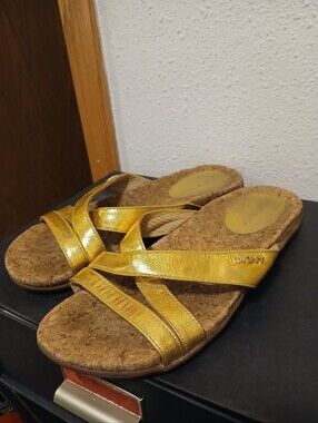DKNY Metallic Gold Strappy Cork Footbed Slide Sandals - Size 8 (Est)